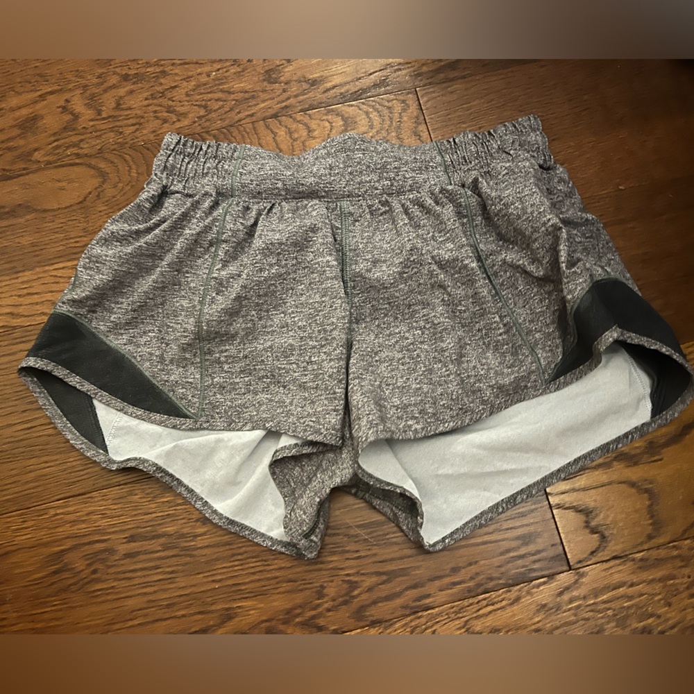 Women’s gray size six hotty hots